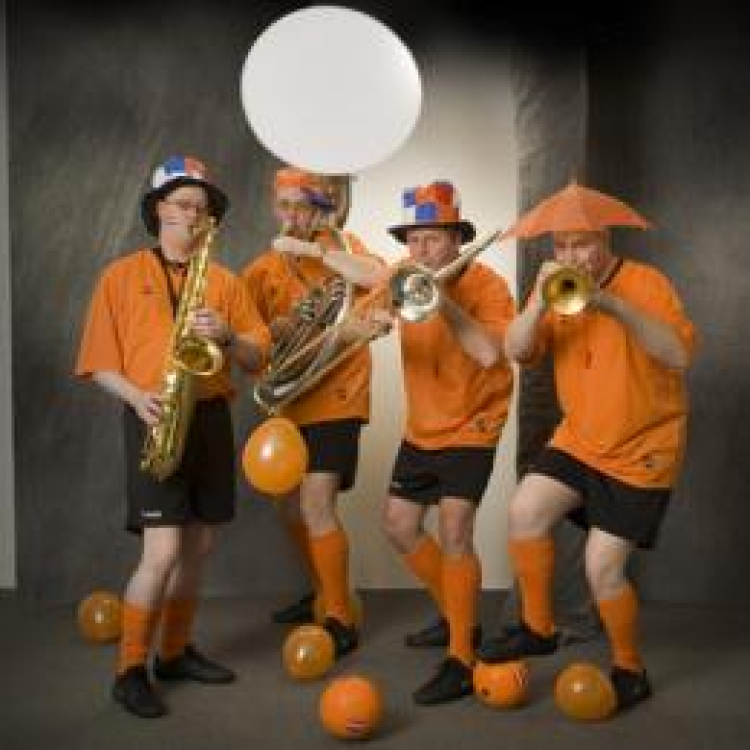Swinging Dixieband Oranje Supporters boeken
