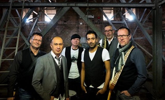 Steal (Spandau Ballet Tribute) boeken