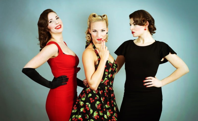 The Petticoats boeken