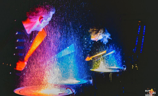 Splashing Drums boeken