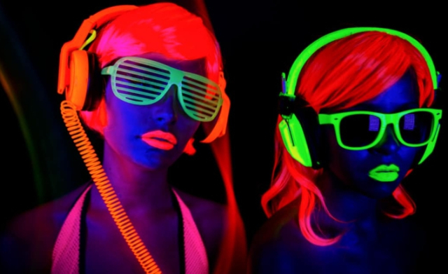 Teen Disco Neon Party boeken